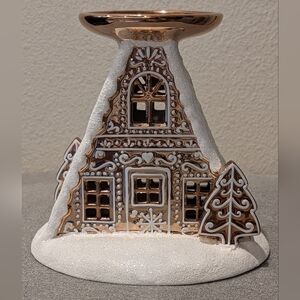 Bath & Body Works 2022 Light Up GINGERBREAD HOUSE Christmas Candle Holder Flaw